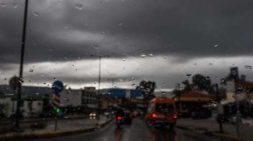 Meteo: Ο φετινός Μάιος ήταν ο πιο ψυχρός των τελευταίων 14 ετών - Βροχερός και αύριο ο καιρός