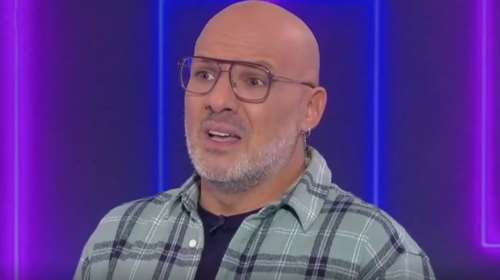 Ο Νίκος Μουτσινάς ξεσπά για τον Βαλάντη: &quot;Πρέπει να φύγει, έχει ξεφύγει&quot;