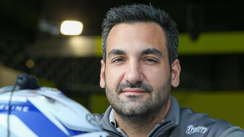 Ανδρέας Λασκαράτος: Ο πρώτος Έλληνας οδηγός του ράλι Λε Μαν διαφημίζει την Ελλάδα σε όλο τον κόσμο