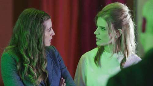 Άγριες Μέλισσες - spoiler: Παράνομα ζευγάρια και ερωτικά τρίγωνα στο Διαφάνι