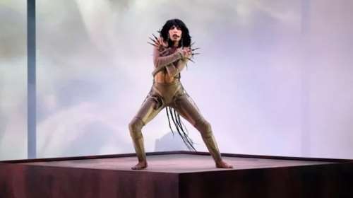 Eurovision 2023: Loreen και Noa ξεχώρισαν στον α&#39; ημιτελικό - Η Λορίν βγήκε σαν την Πάολα στη σκηνή [εικόνες - βίντεο]