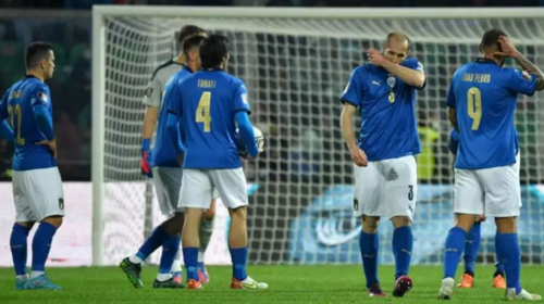 Ιταλία: Απαρηγόρητοι μετά το στραπάτσο στο Παλέρμο