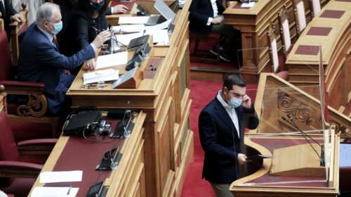 Άγρια κόντρα Τσίπρα- Τασούλα: Ηθελε να μιλήσει για τα χρέη της ΝΔ από τα δάνεια, τον έκοψε ο πρόεδρος της Βουλής