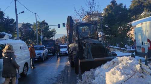 ΔΕΗ: 3.000 νοικοκυριά χωρίς ρεύμα - Υπάρχουν σοβαρά προβλήματα