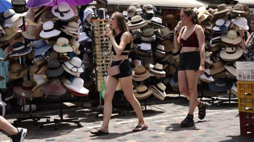 Καιρός: Προ των πυλών το πρώτο έντονο κύμα ζέστης του καλοκαιριού  - Τι προβλέπουν οι μετεωρολόγοι