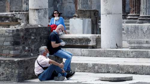Αύξηση των κρουσμάτων και μείωση των νεκρών στην Ιταλία-Δωρητής πλάσματος ο Αντρέα Μποτσέλι