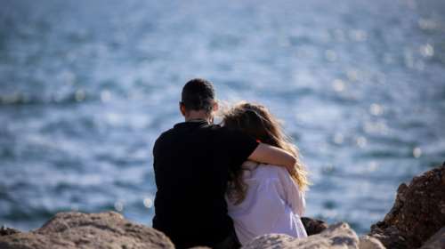 Καιρός: Πού θα αγγίξει τους 26 βαθμούς ο υδράργυρος - Ανεμοι έως 6 μποφόρ