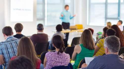 Μοναδικό εξ αποστάσεως Δια Βίου Πρόγραμμα για Εκπαιδευτικούς παρέχει ειδίκευση στην αξιολόγηση των μαθητών σε ένα 6μηνο