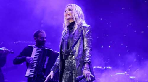 Άννα Βίσση - Σοφία Καρβέλα: Σαν δυο σταγόνες νερό - Η απίστευτη ομοιότητα μαμάς και κόρης