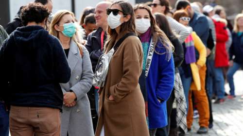 Πώς η μάσκα έγινε &quot;σήμα κατατεθέν&quot; των επιδημιών από τον Μεσαίωνα μέχρι σήμερα