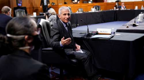 Δρ. Φάουτσι: Πότε θα μπορέσουμε να πάμε στον κινηματογράφο χωρίς να φοράμε μάσκα