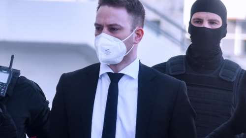 Ο δικηγόρος του Μπάμπη Αναγνωστόπουλου (δεν) εξηγεί γιατί παραιτήθηκαν από τη δίκη στο Εφετείο