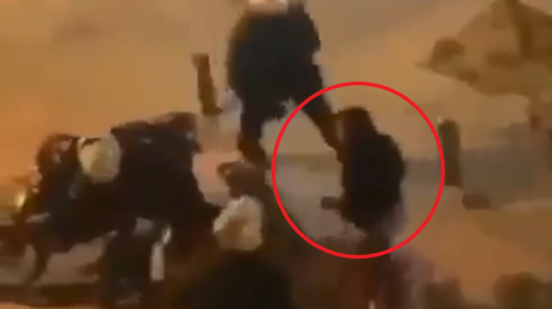 Ν.Σμύρνη: Καταγγελία για ξυλοδαρμό και σεξουαλική παρενόχληση 18χρονης από αστυνομικούς: "Θα γαμ@@@@ς, θα φτύσεις πολύ αίμα"