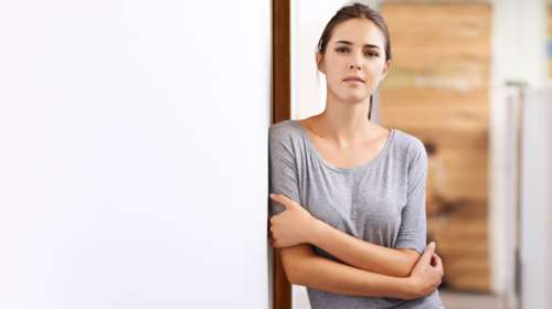 Πού οφείλεται η ακράτεια ούρων; Αίτια, πρόληψη, αντιμετώπιση