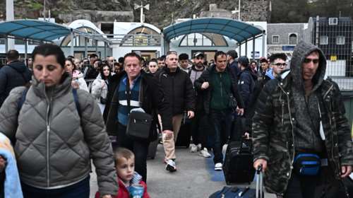 Σαντορίνη: Σε κατάσταση έκτακτης ανάγκης κηρύχθηκε ο δήμος Θήρας λόγω του μπαράζ των σεισμών