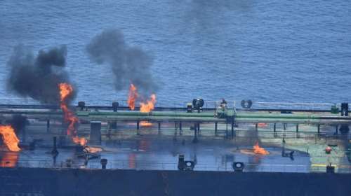 Σε ασφαλές σημείο στην Ερυθρά Θάλασσα ρυμουλκείται το ελληνόκτητο τάνκερ Sounion