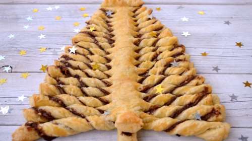 Χριστουγεννιάτικο δέντρο σφολιάτας με γέμιση πραλίνα - Πανεύκολο, με 5 υλικά