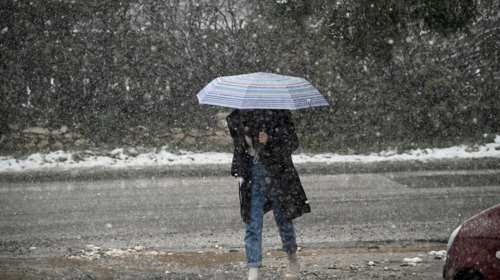 Πόσο χιόνι θα πέσει σε Αττική, Ανατ. Στερεά και Εύβοια έως το βράδυ της Δευτέρας - Η εκτίμηση του meteo - Xάρτης