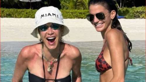 Δήμητρα Κούστα: Με τις αδερφές Βίσση σε ένα &quot;οικογενειακό&quot; κλικ