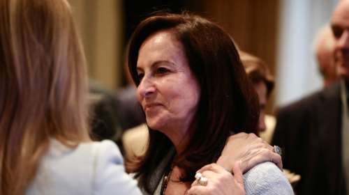 Αννα Διαμαντοπούλου: Απευθύνομαι στους πασόκους που ψήφισαν Μητσοτάκη ή πήγαν στον ΣΥΡΙΖΑ- Οχι στα Λαϊκά Μέτωπα