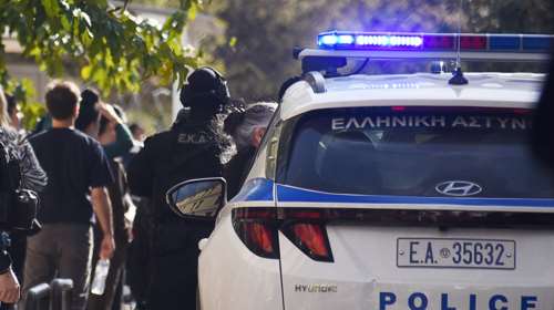 Σε εξέλιξη επιχείρηση για την εξάρθρωση εγκληματικής οργάνωσης που διακινεί ναρκωτικά στα γήπεδα