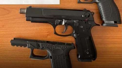 Αποκαλυπτικές συνομιλίες των φοιτητών στη Σάμο που έφτιαχναν όπλα με 3D εκτυπωτή: &quot;Καλή τιμούλα ρε bro...&quot;