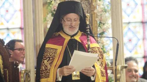Αρχιεπίσκοπος Ελπιδοφόρος: Ναι στις λαβίδες μίας χρήσης για τη Θεία Κοινωνία λόγω της πανδημίας