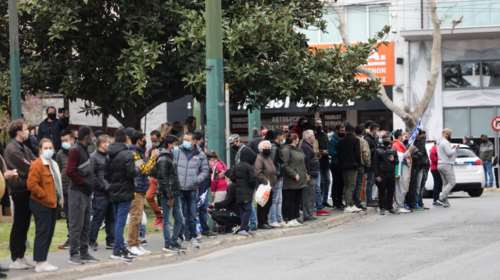 Κορονοϊός: Καζάνι που βράζει η Αττική με 1.317 νέα κρούσματα - Ξεπέρασαν τις 3.000 οι μεταλλάξεις