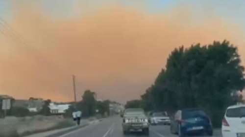 Ιεράπετρα: Μάχη με τις αναζωπυρώσεις και τους ισχυρούς ανέμους σε Φέρμα και Αχλιά - Νέο μήνυμα από το 112