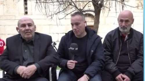 Μίμης Δομάζος: &quot;Τελευταία μιλούσαμε πολύ συχνά, σαν κάτι να μας προετοίμαζε ότι κάτι θα συμβεί&quot;, συγκινούν τα αδέρφια του