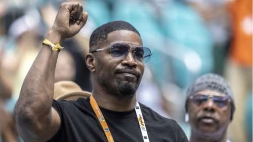 Τζέιμι Φοξ: Η πρώτη δημόσια εμφάνιση μετά την περιπέτεια της υγείας του