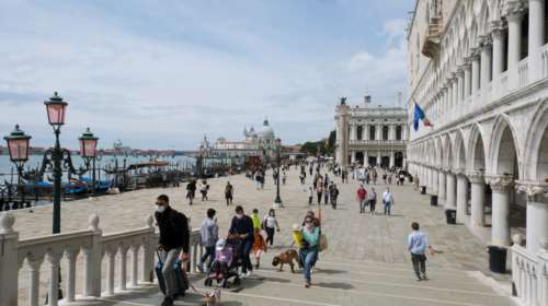 Κορονοϊός: Οι χώρες σχεδιάζουν τον οδικό χάρτη για την επιστροφή στους κανονικούς ρυθμούς της ζωής