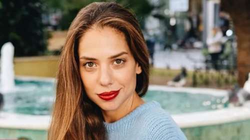 25 χρόνια πριν: Η Ηλιάνα Μαυρομάτη ποζάρει με τη μητέρα της, Λίλα Καφαντάρη σε ένα σπάνιο στιγμιότυπο