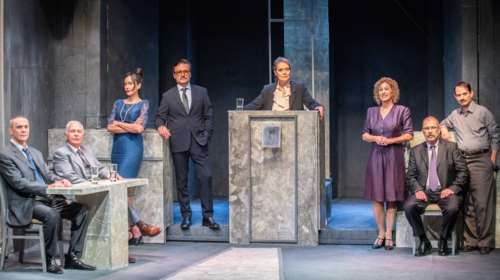 &quot;Αθώος ή Ένοχος&quot;: Ένα δυνατό δικαστικό δράμα για 3η χρονιά στη σκηνή