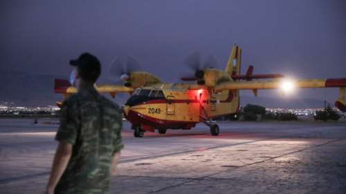 Πόσα εναέρια μέσα επιχειρούν στην Εύβοια;- Οι δηλώσεις Ηλιόπουλου και οι αντιφάσεις Χαρδαλιά και Αρχηγού της Πυροσβεστικής