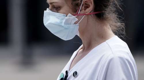 Τσιόδρας: Εξηγεί γιατί αρρωσταίνουν και οι νέοι από κορονοϊό - Τι λέει για τα γονίδια