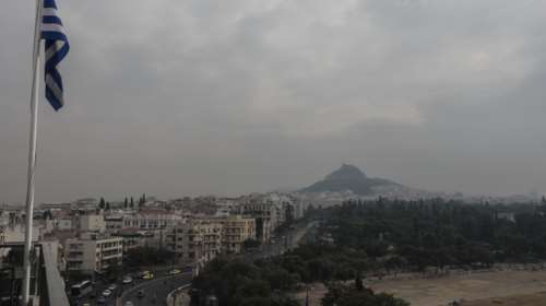 Φωτιά στην Αττική: Συναγερμός για την αποπνικτική ατμόσφαιρα - Πώς να προφυλαχτείτε