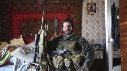 &quot;Είμαι ζωντανός&quot;: Ο θρυλικός ελεύθερος σκοπευτής Wali διαψεύδει ότι σκοτώθηκε στην Ουκρανία