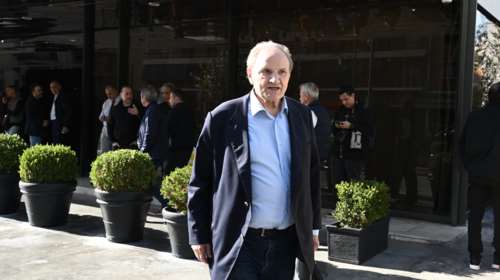 Ξέσπασμα Τζουμάκα: "Τα αφεντικά της χώρας είχαν αγοράσει τη μισή ΚΟ του ΠΑΣΟΚ - Αφήστε τις δεξιές π@@@ριές"