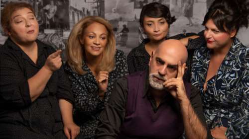 "Γυναικείες Ιστορίες": 16 βιογραφικά διηγήματα σε μία παράσταση στο θέατρο Vault - Σε σκηνοθεσία Δημήτρη Καρατζιά