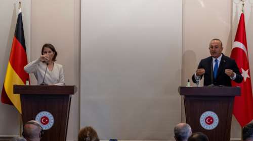 Δυσαρέσκεια των Τούρκων μεταναστών στη Γερμανία για τη στάση της Μπέρμποκ στην Άγκυρα