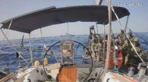 Το χρονοδιάγραμμα απέλασης των 27 Ελλήνων του στολίσκου για τη Γάζα - Οι 11 κάνουν απεργία πείνας