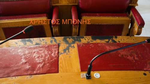 Μονή Πετράκη: Συγκλονίζει ο δικηγόρος αυτόπτης μάρτυρας - &quot;Δεν είχε συγκεκριμένο στόχο, ψέκαζε παντού το βιτριόλι&quot;