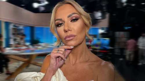 Τίνα Μεσσαροπούλου: Το off shoulder φόρεμα που έδειξε την μεγάλη αλλαγή στο σώμα της