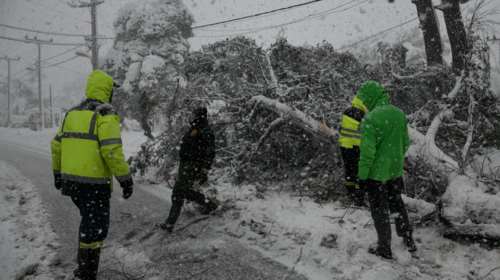 Δήμος Ωρωπού : Eπείγουσα έκκληση για εκχιονιστικά στην Ιπποκράτειο Πολιτεία – &quot;Κινδυνεύουν ζωές&quot;
