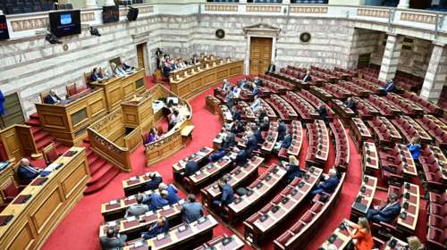 Live η συζήτηση στη Βουλή - Πρόταση Εξεταστικής για ΟΠΕΚΕΠΕ: Απορρίφθηκαν οι ενστάσεις της αντιπολίτευσης επί της διαδικασίας