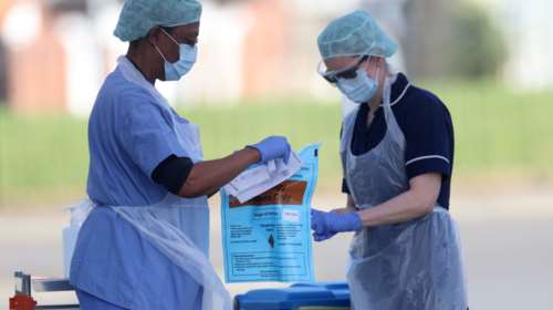 Κορονοϊός: Σε απόγνωση η Βρετανία - Νέο αρνητικό ρεκόρ με 854 θανάτους σε 24 ώρες