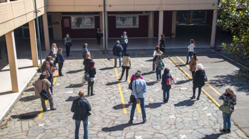 Κορονοϊός - Νεάπολη Θεσσαλονίκης: &quot;Lockdown&quot; σε γυμναστήρια και τάξεις - 24 κρούσματα σε μαθητές και καθηγητές