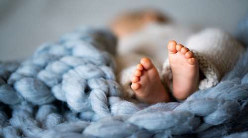 Θρίλερ με νεκρό βρέφος 4 μηνών στο Διδυμότειχο - Το βρήκαν με αφρούς στο στόμα
