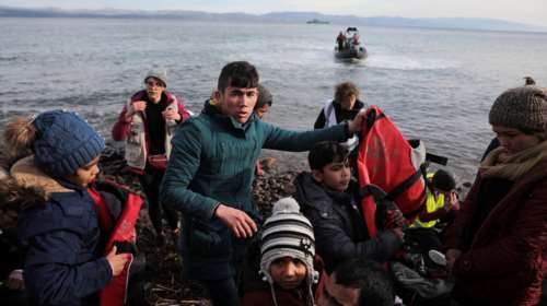 Βίντεο-ντοκουμέντο: Μετανάστες φεύγουν από τα τουρκικά παράλια ανενόχλητοι